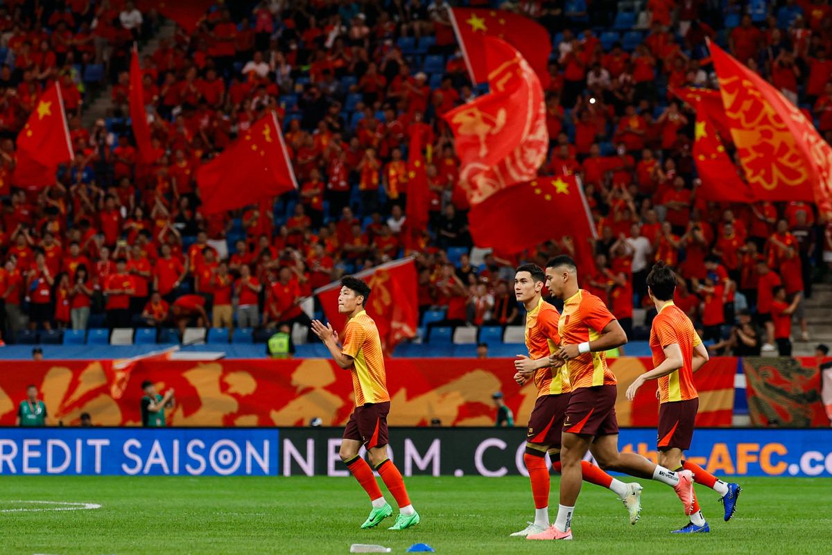 亚洲球队横扫国际巨人，令人惊叹表现