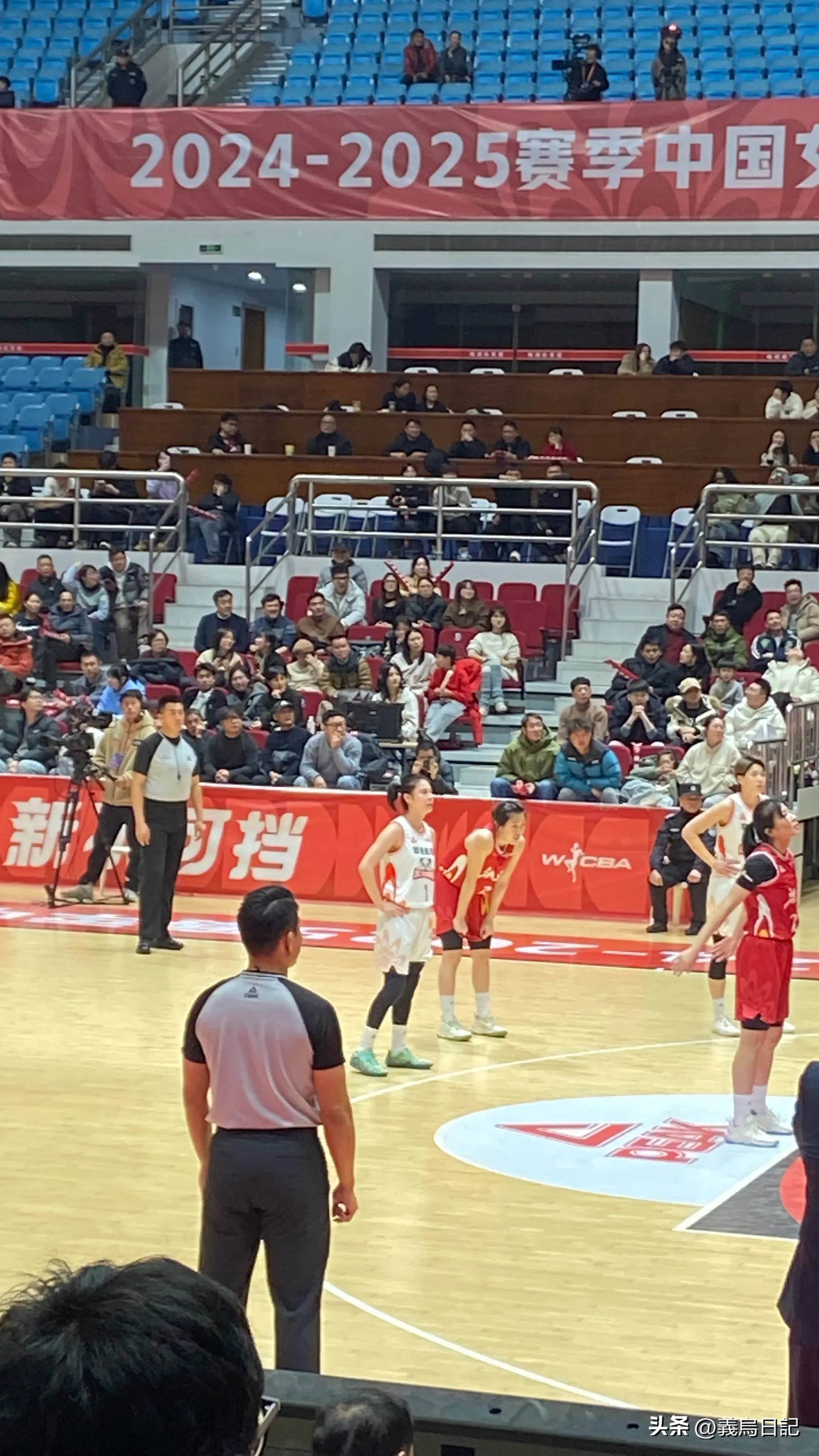 四川男篮连胜收官，季后赛状态火爆