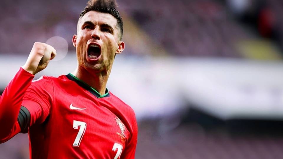 关于葡萄牙-捷克，C罗帽子戏法助球队取胜的信息