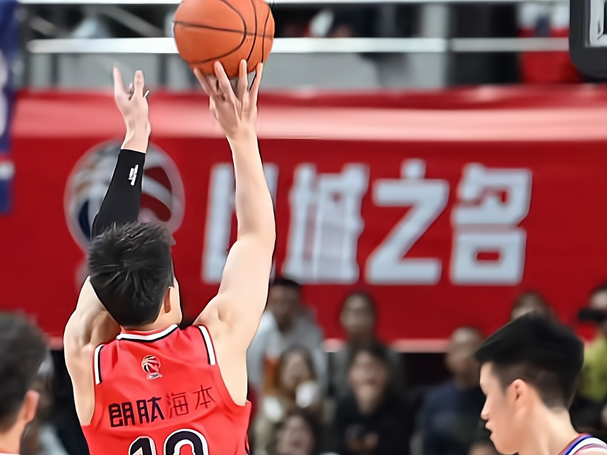 关于本土球员张琳芃表现出色，助攻助攻建功的信息