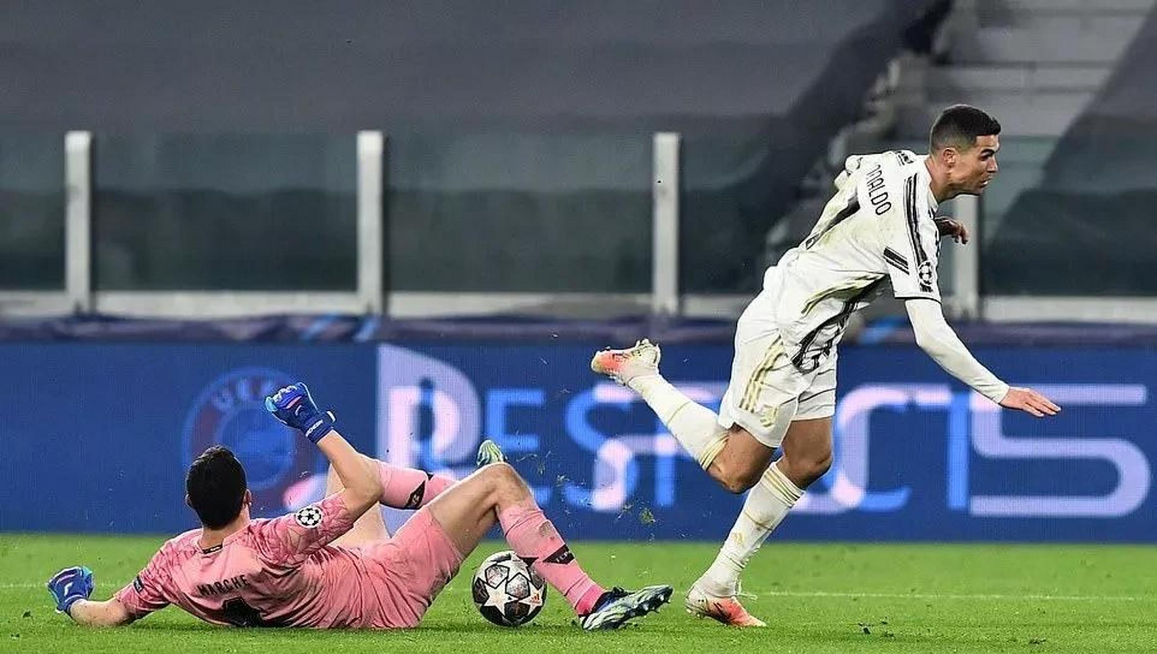 开云体育平台APP-尤文图斯遭遇主场失利，欧冠淘汰