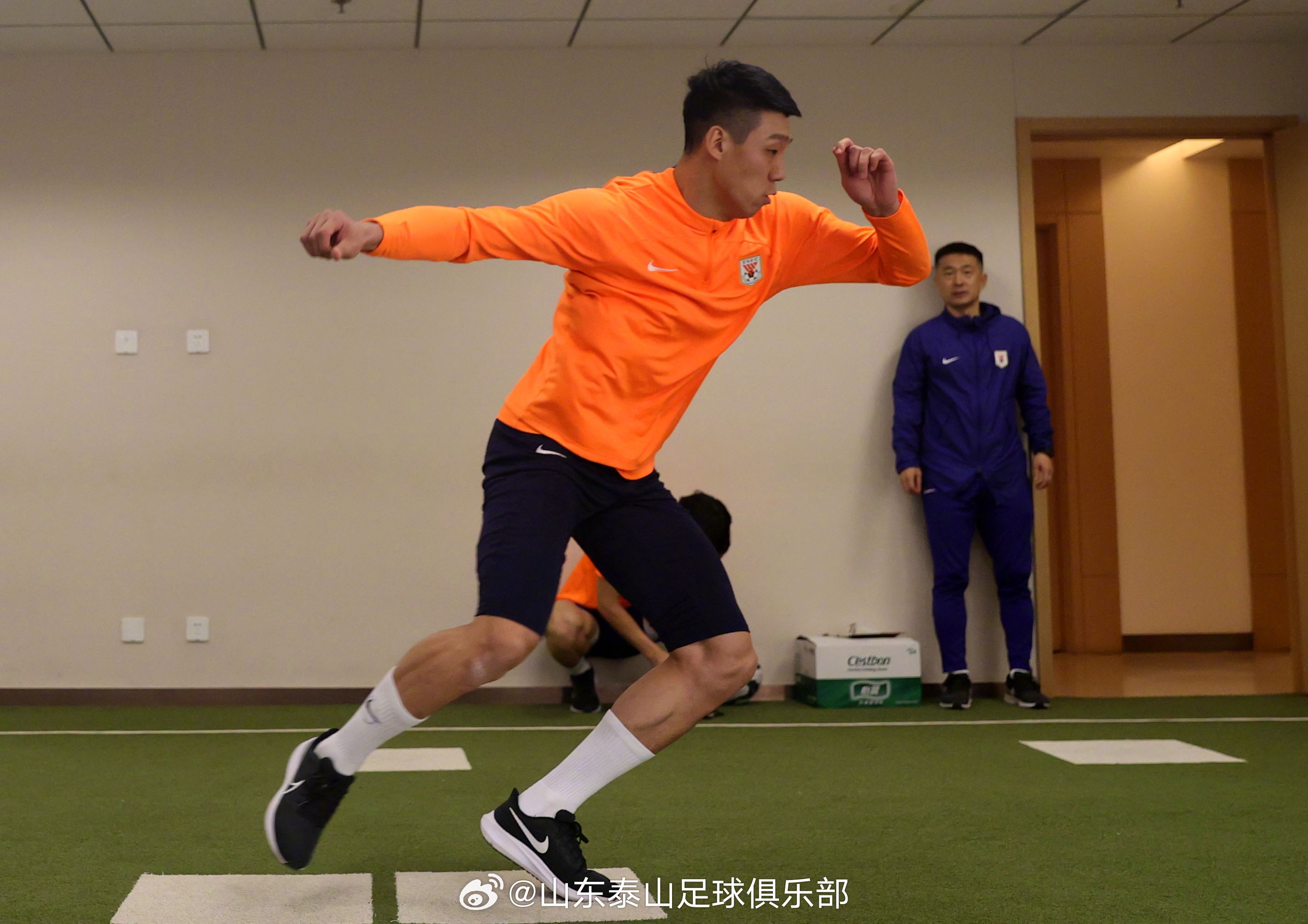 山东队实力强劲,全力冲击 山东队实力强劲,全力冲击