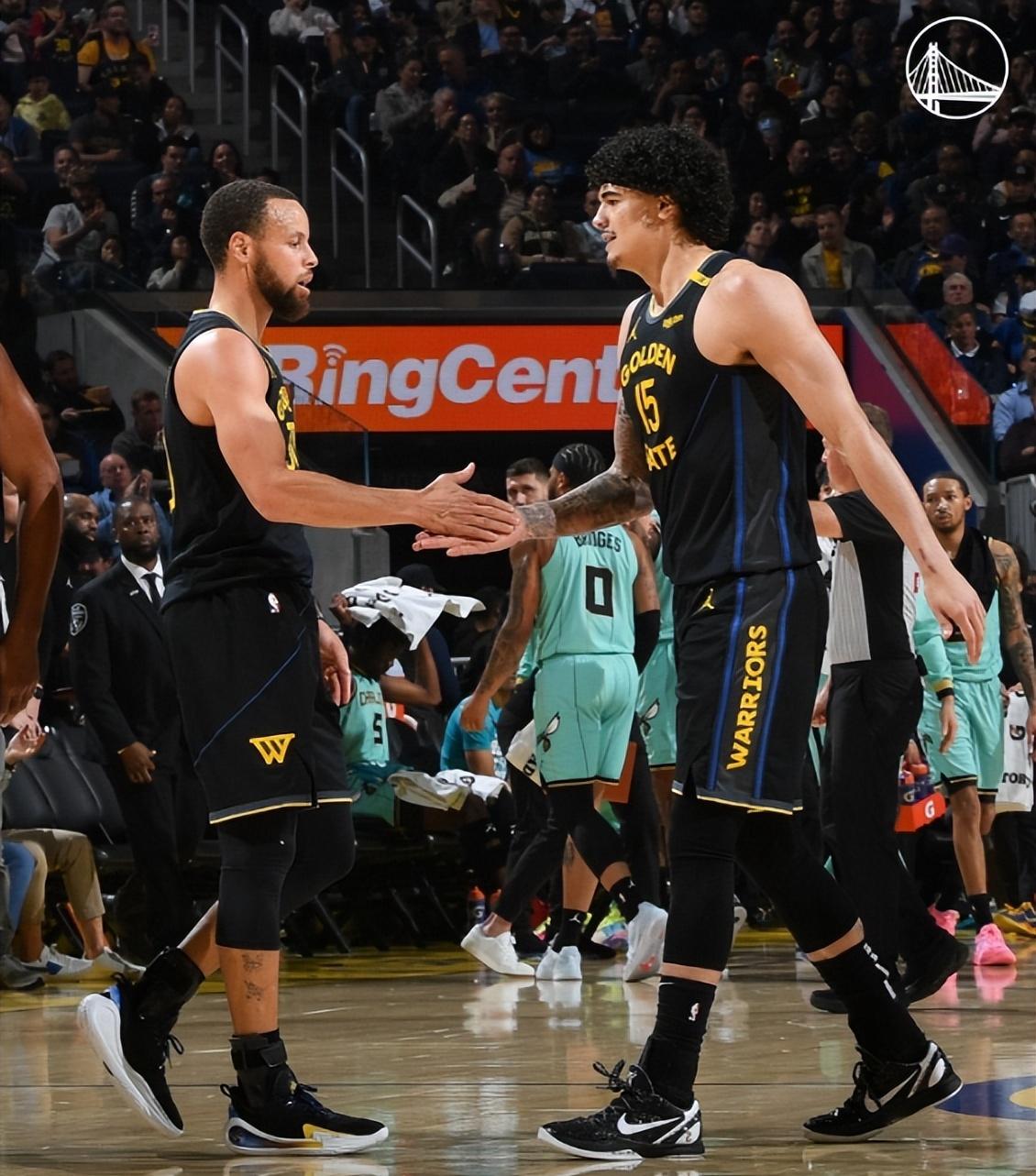 开拓者大胜黄蜂，迎来两连胜势头的简单介绍