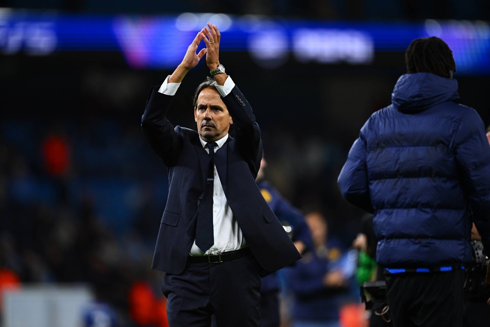 开云体育入口-关于米兰球员在比赛中出现失误，球迷纷纷呼吁加强训练的信息