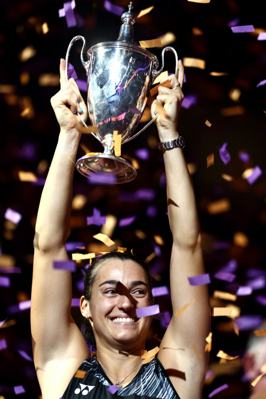 开云下载-包含南美锦标赛热闹开打，谁将笑到最后的词条