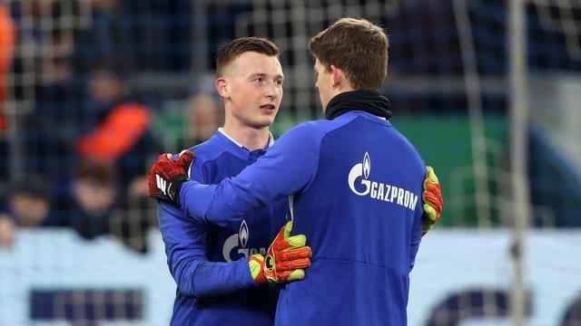 沙尔克遭遇惨败，需调整战术