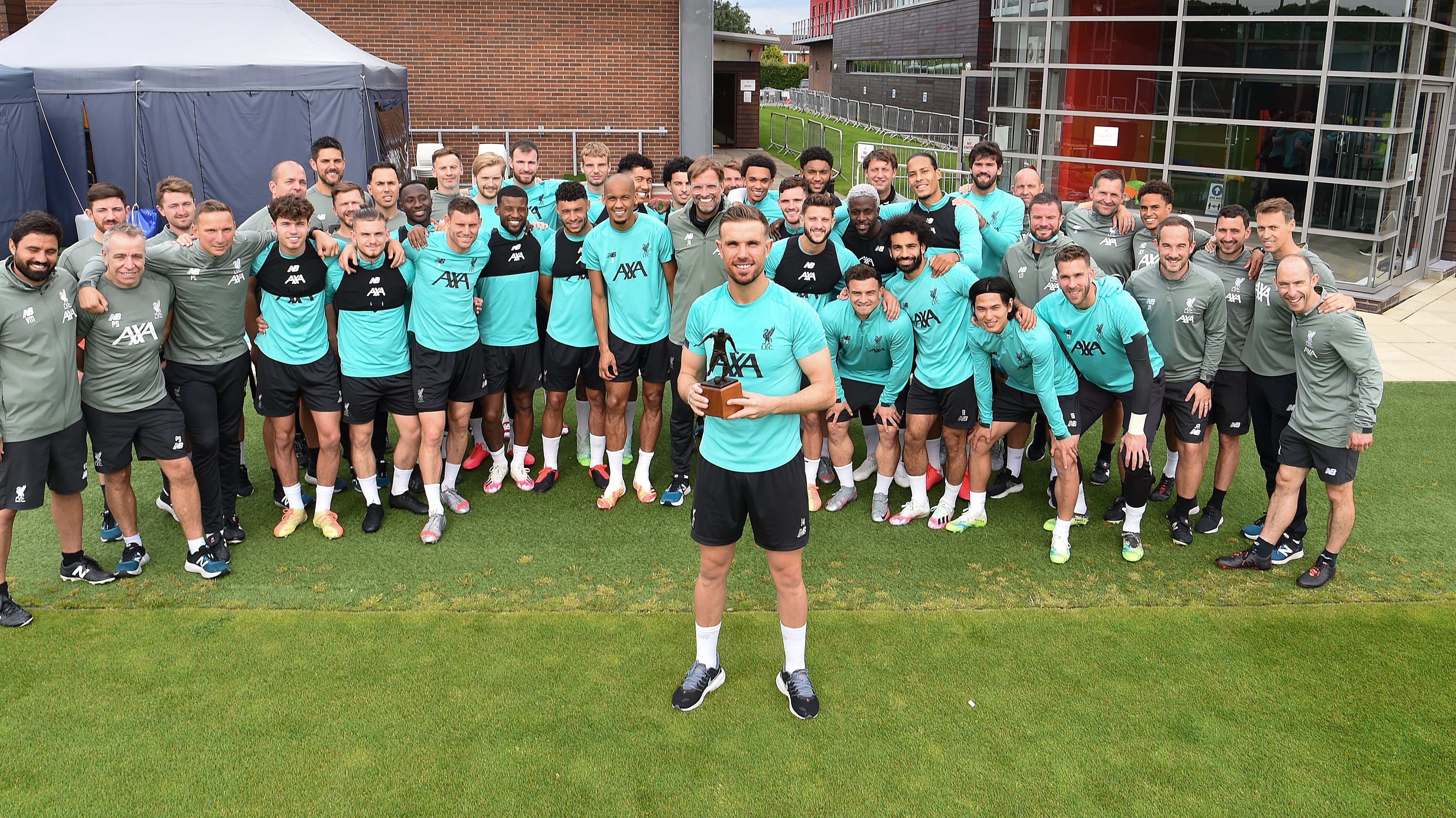 马内绝杀帮助利物浦逆袭