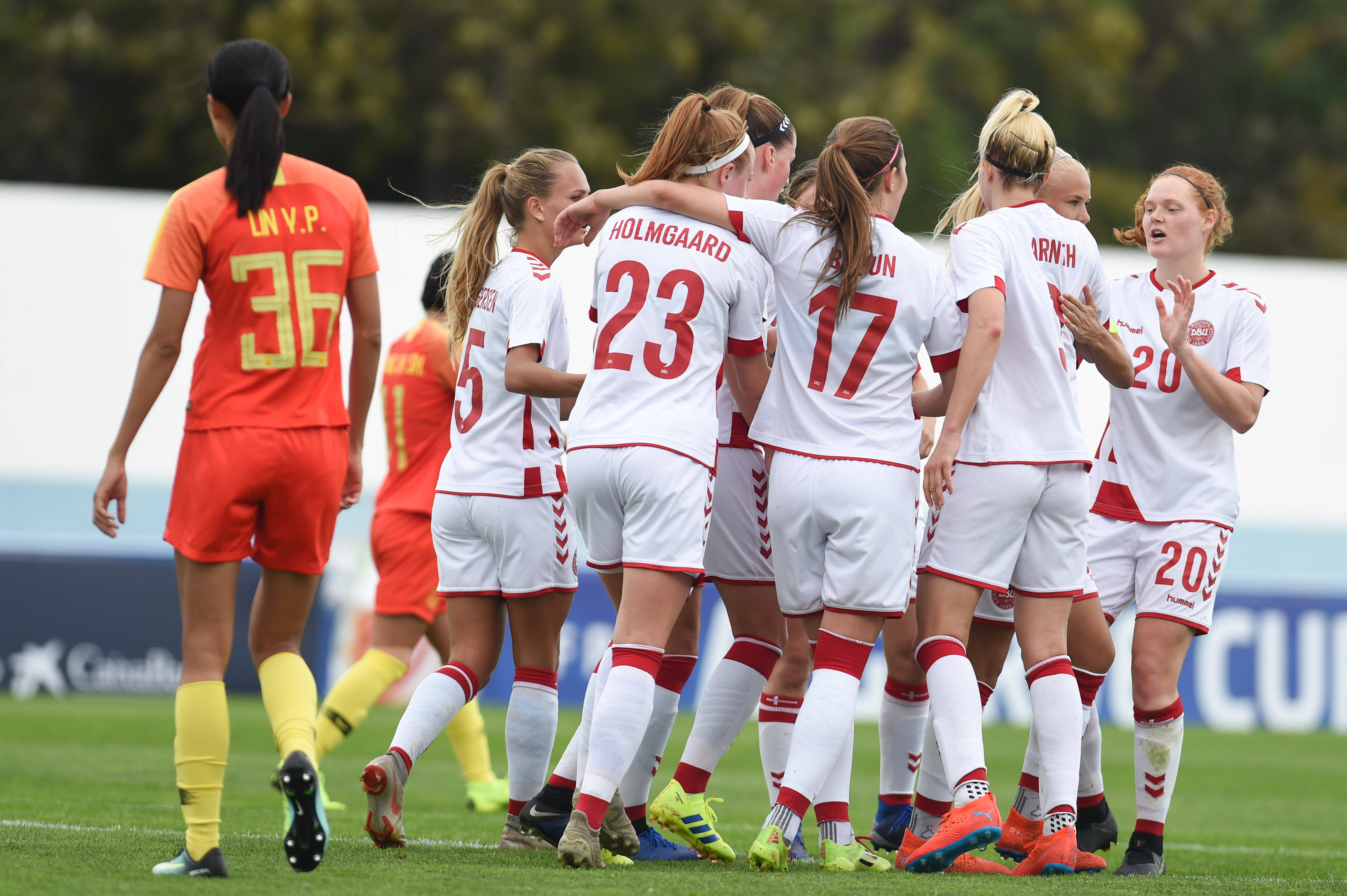 开云体育app-新加坡女足比赛：英格兰队夺冠