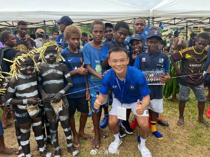 关于大洋洲杯赛：悉尼风暴力克奥克兰巨人，晋级半决赛的信息