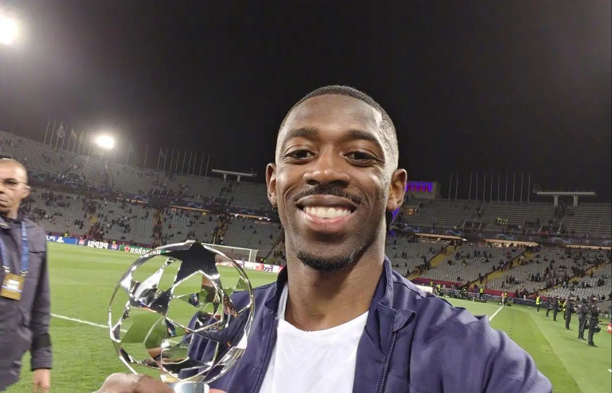 开云体育官网-比赛进入白热化阶段，球员拼尽全力