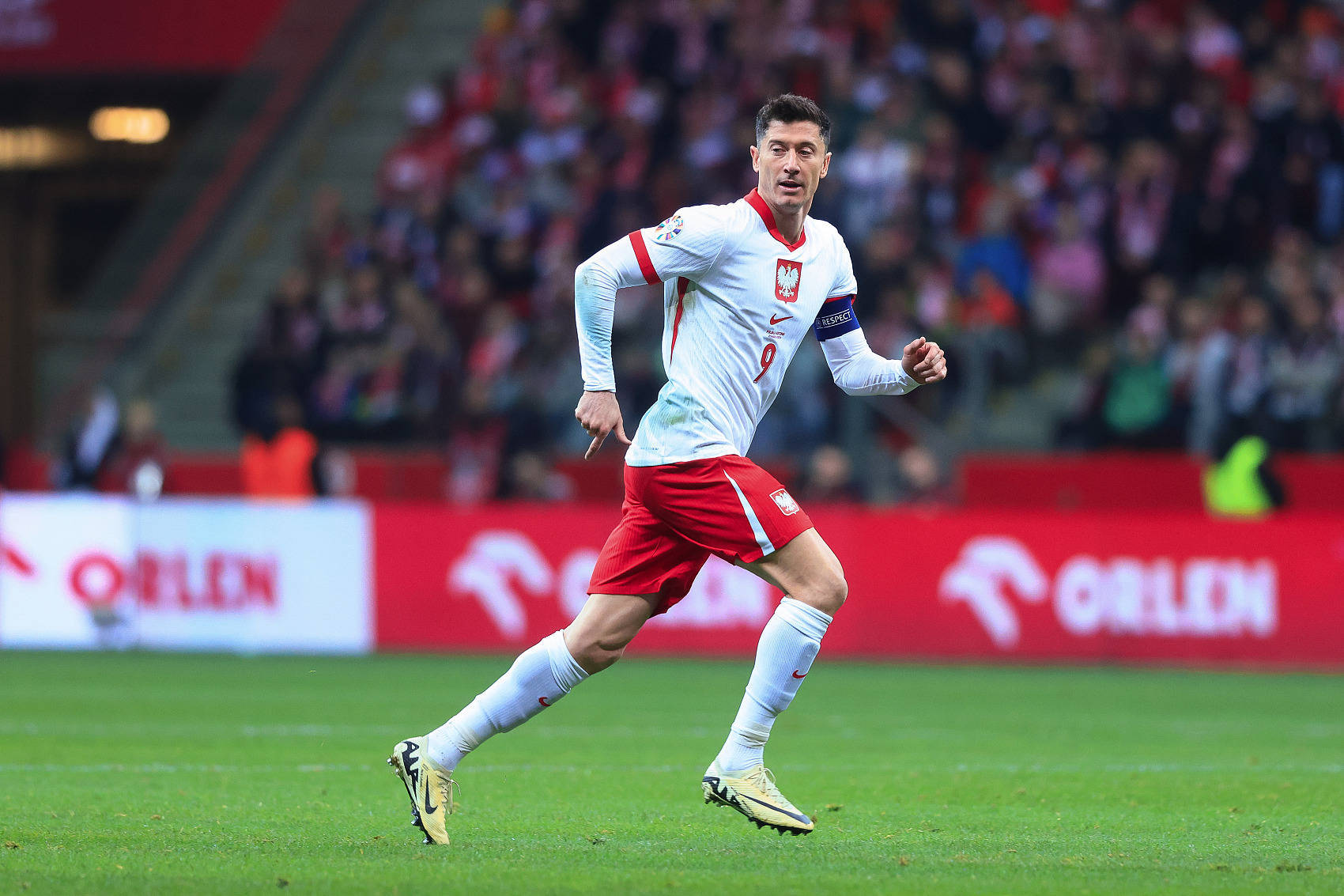 关于欧预赛：波兰战胜安道尔，积分榜上稳定排名的信息