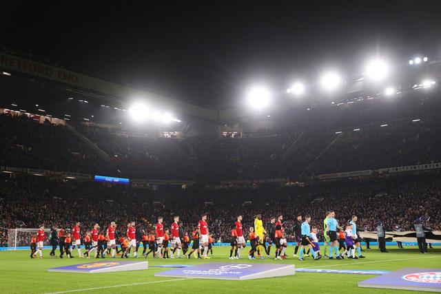 晨辉进球，曼联失望出局