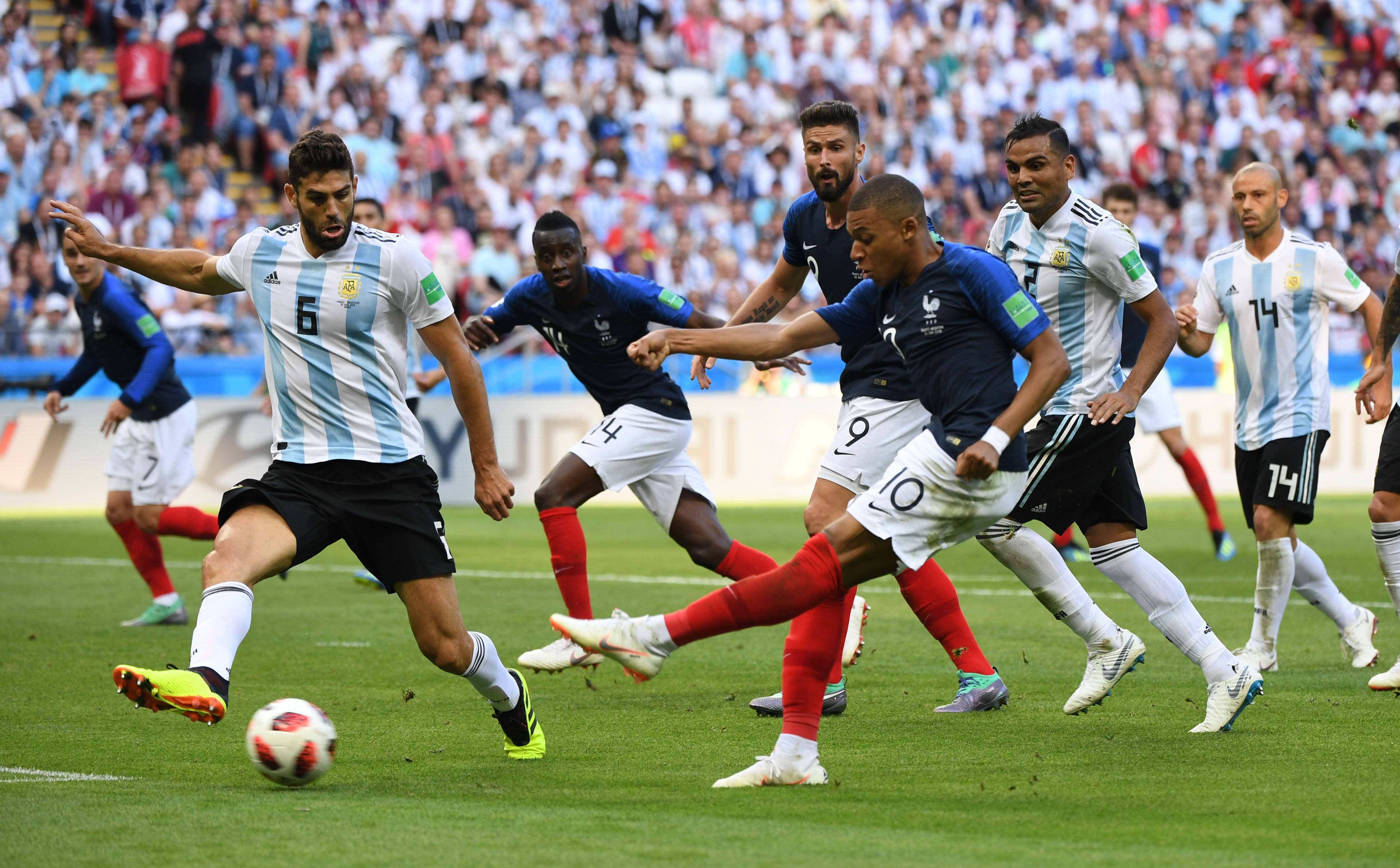 开云平台-尼斯球队在法国联赛中展现出实力