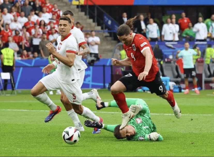 波兰队在欧洲杯预选赛中大比分获胜