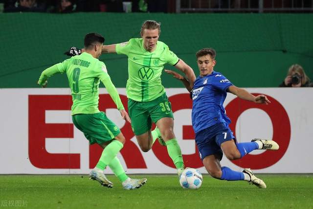 美因茨主场不敌沃尔夫斯堡，遭遇阵痛