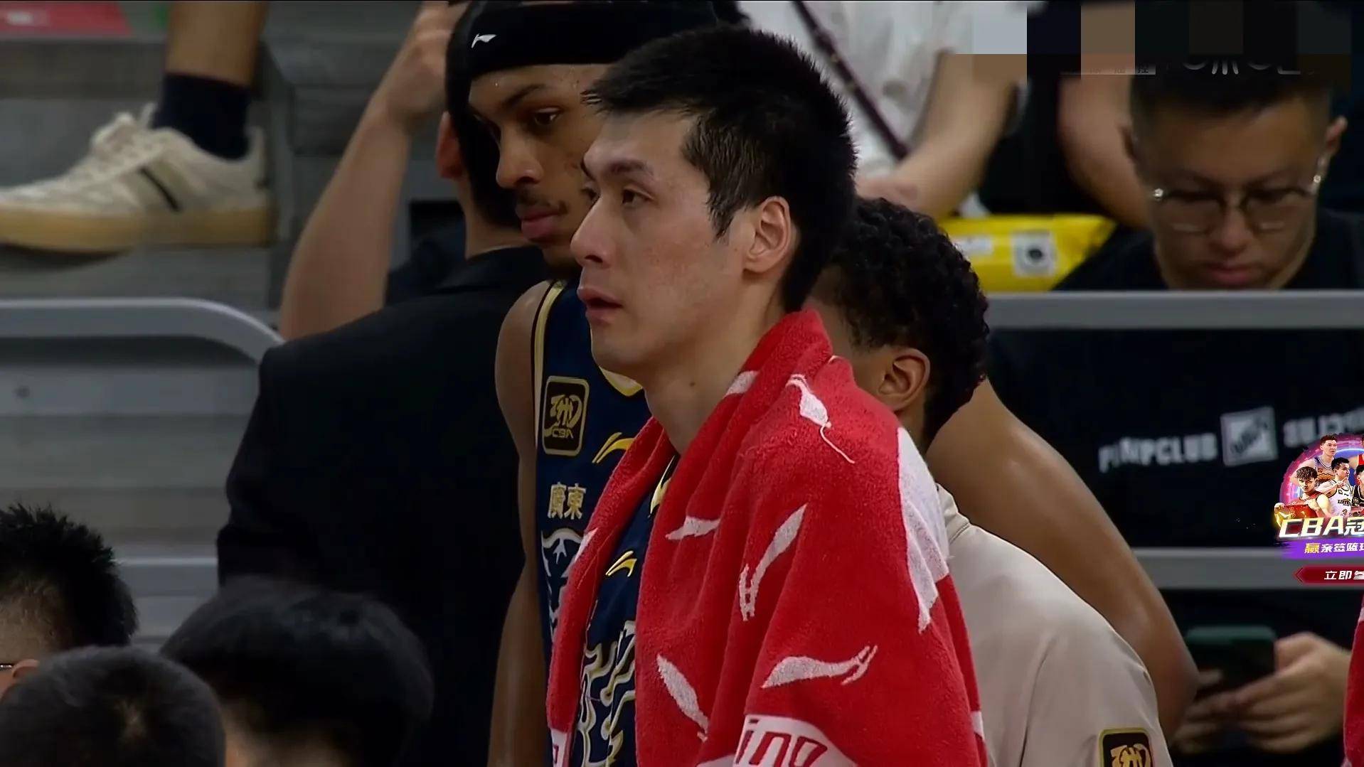 关于广东以惊人表现赢得一场重要胜利，晋级季后赛的信息