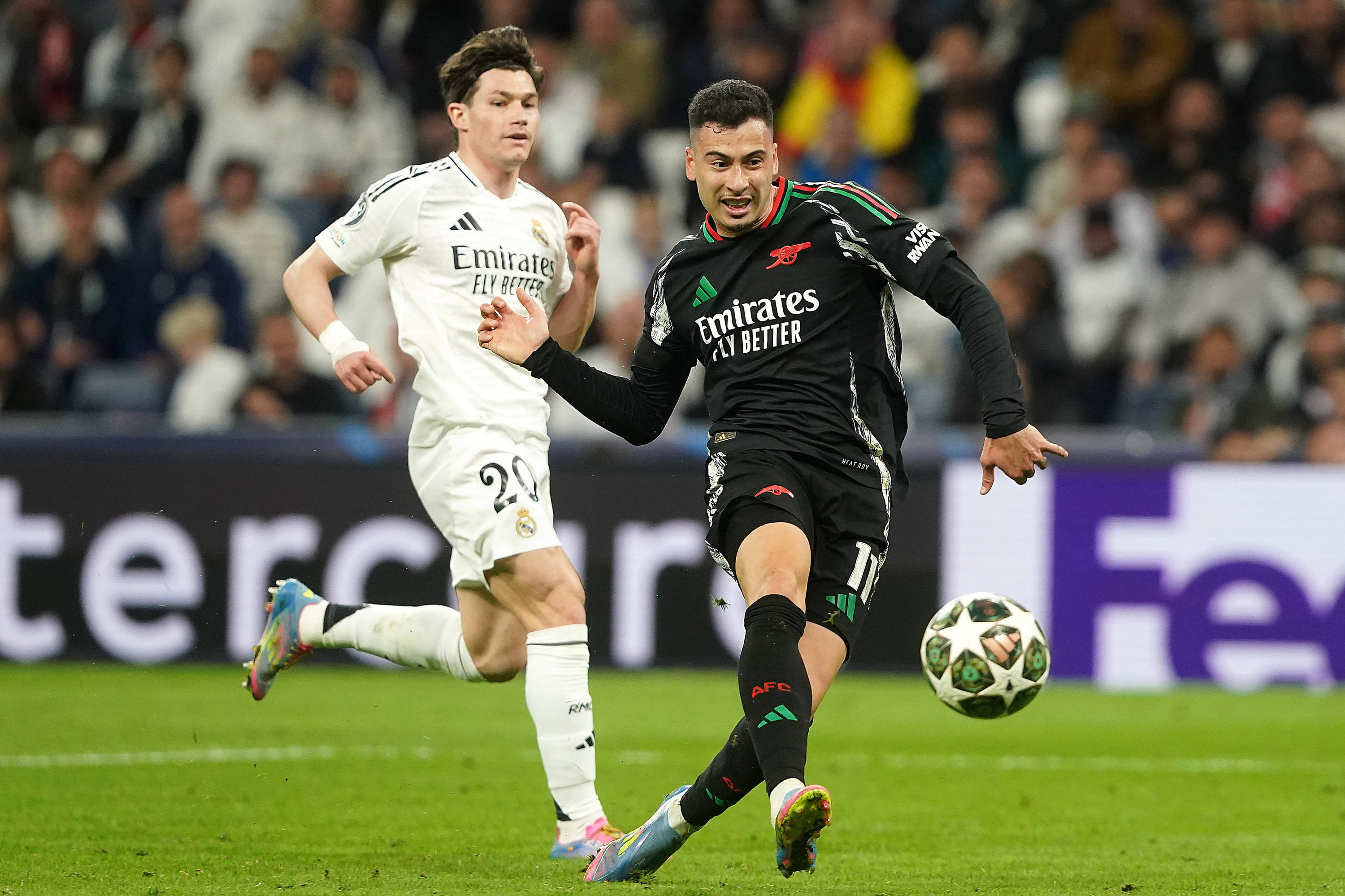 阿森纳客场大胜，积分领先优势