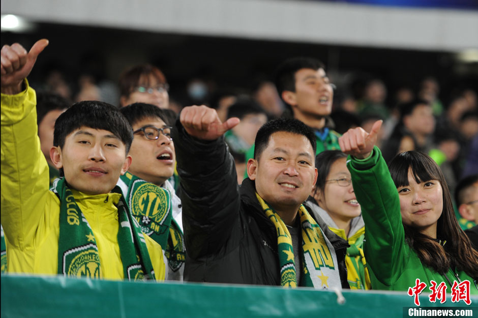 开云体育登录-关于佛罗伦萨遭遇主场阻击，球迷呐喊助威的信息