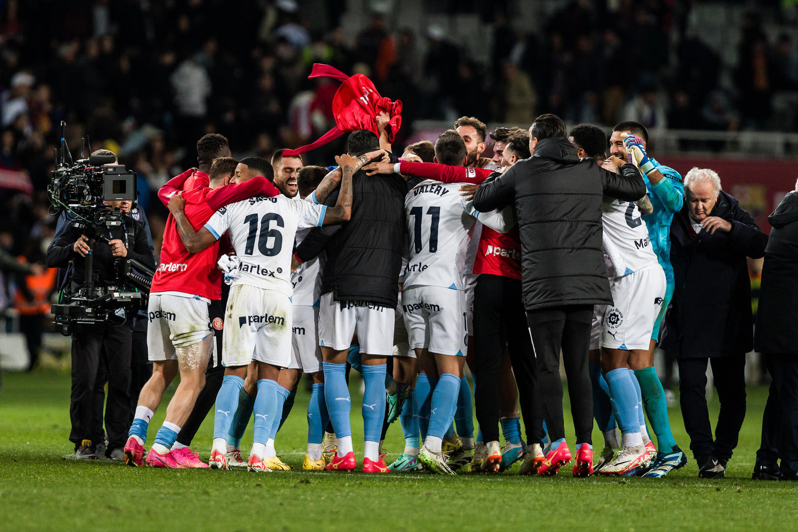 足球赛季正酣，精彩不容错过！