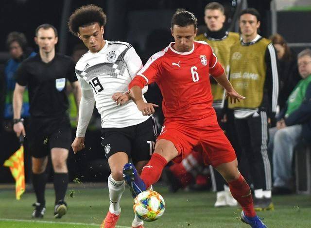 开云体育登录-荷兰客场逼平，欧预赛出线形势堪忧