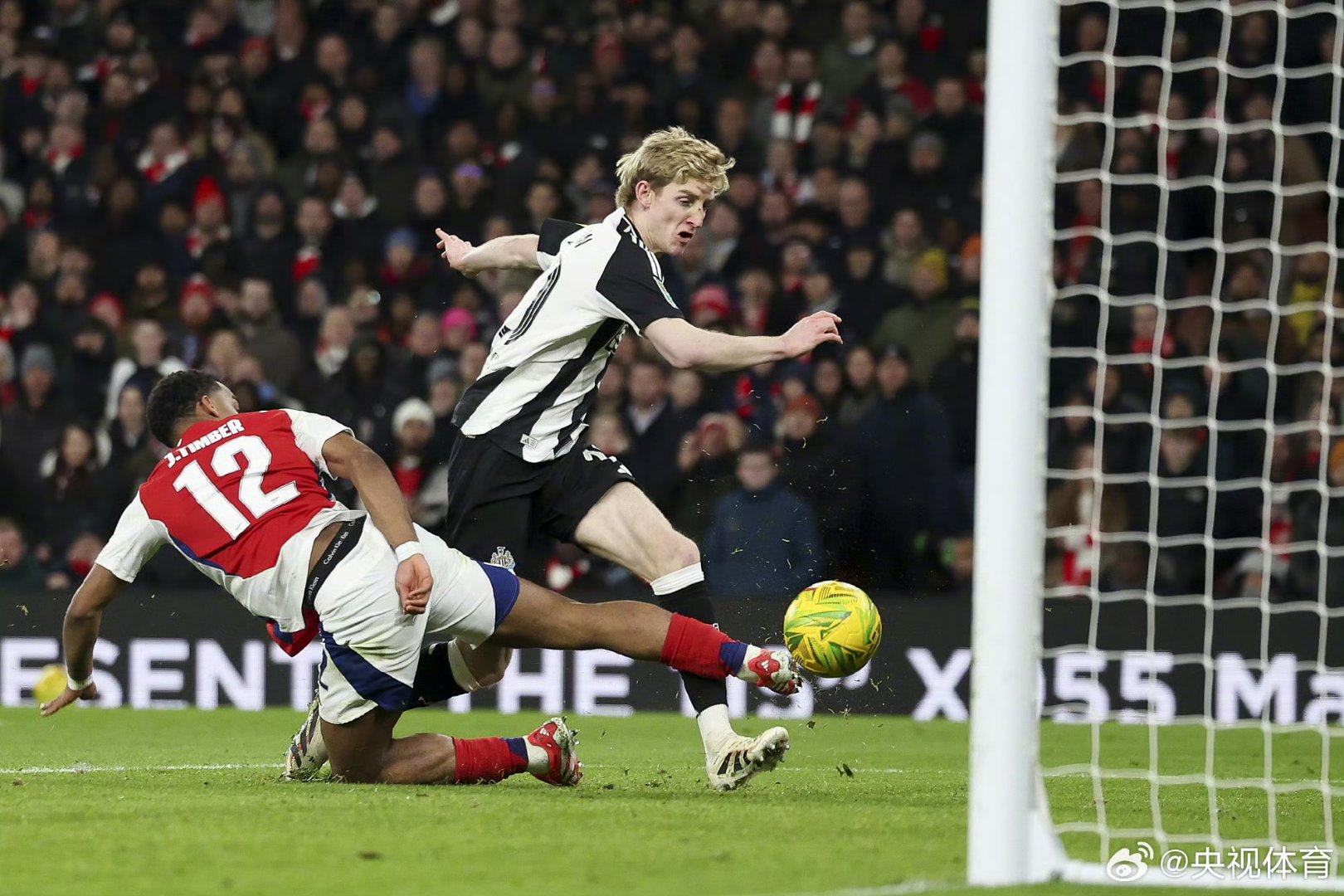 征服德国!柏林联队势不可挡,豪取连胜的简单介绍 征服德国!柏林联队势不可挡,豪取连胜的简单介绍