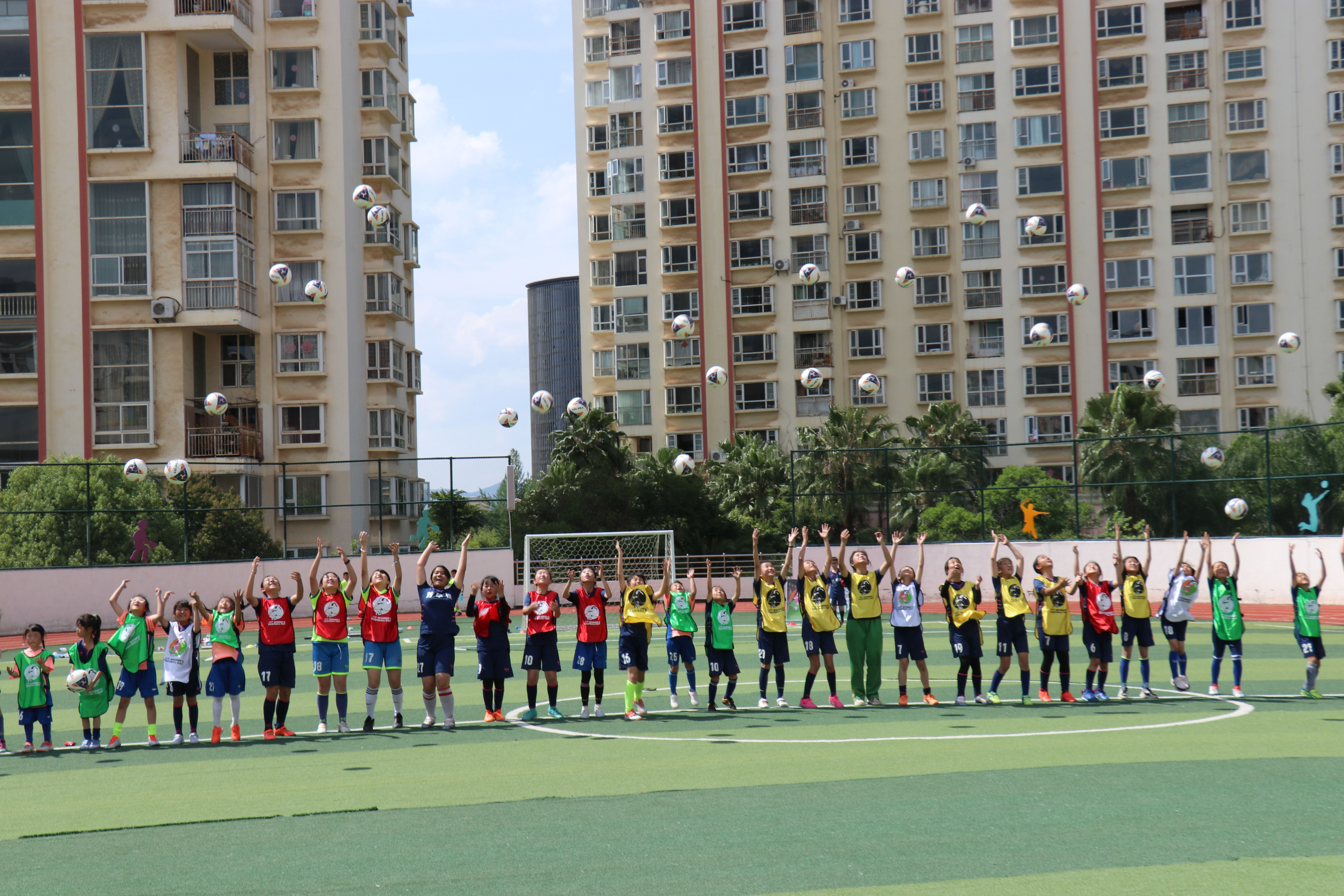 开云体育登录-足坛强队备战大赛，力争夺冠欧锦赛桂冠的简单介绍