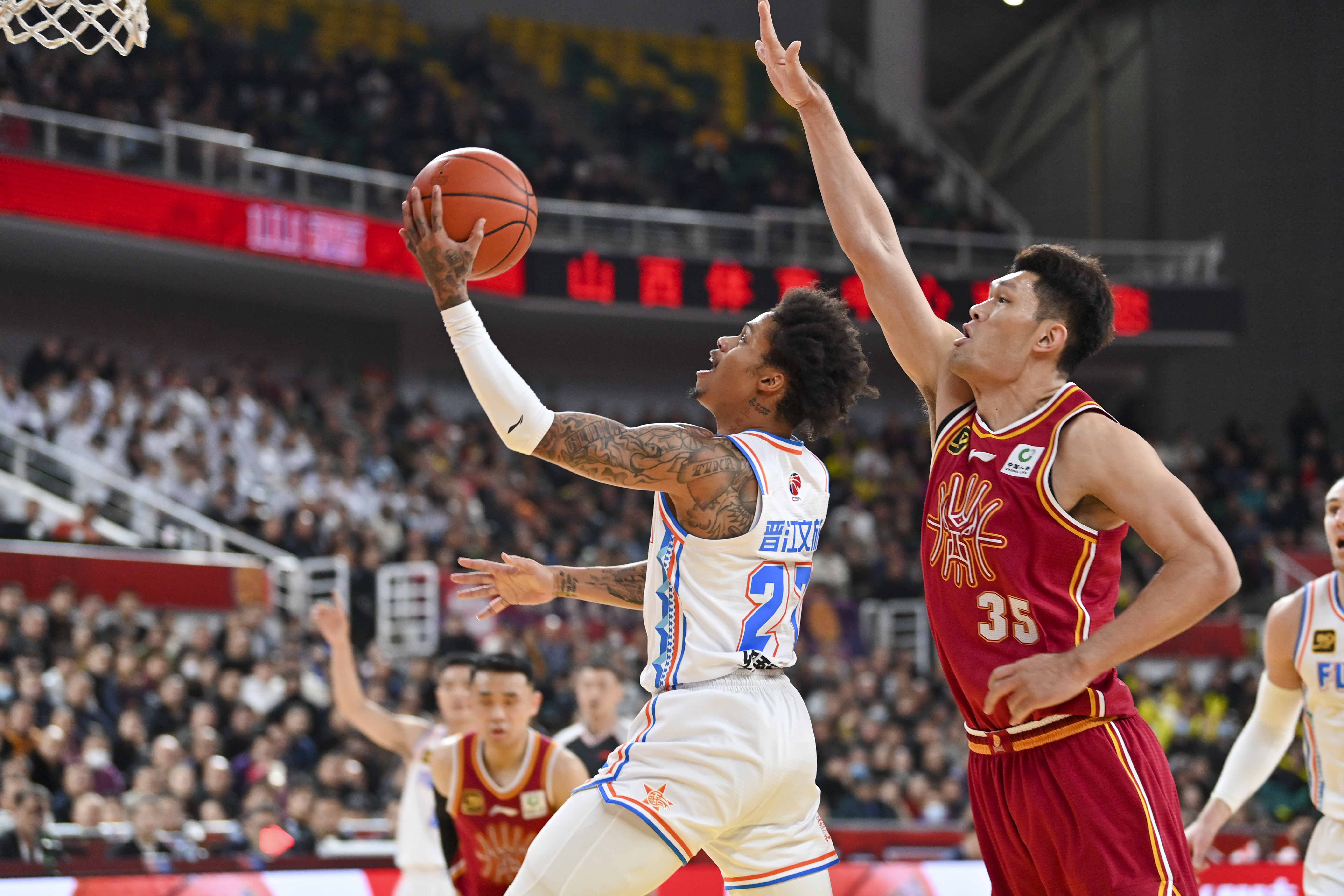 福建男篮客场获胜,内线硬仗打得漂亮 福建男篮客场获胜,内线硬仗打得漂亮