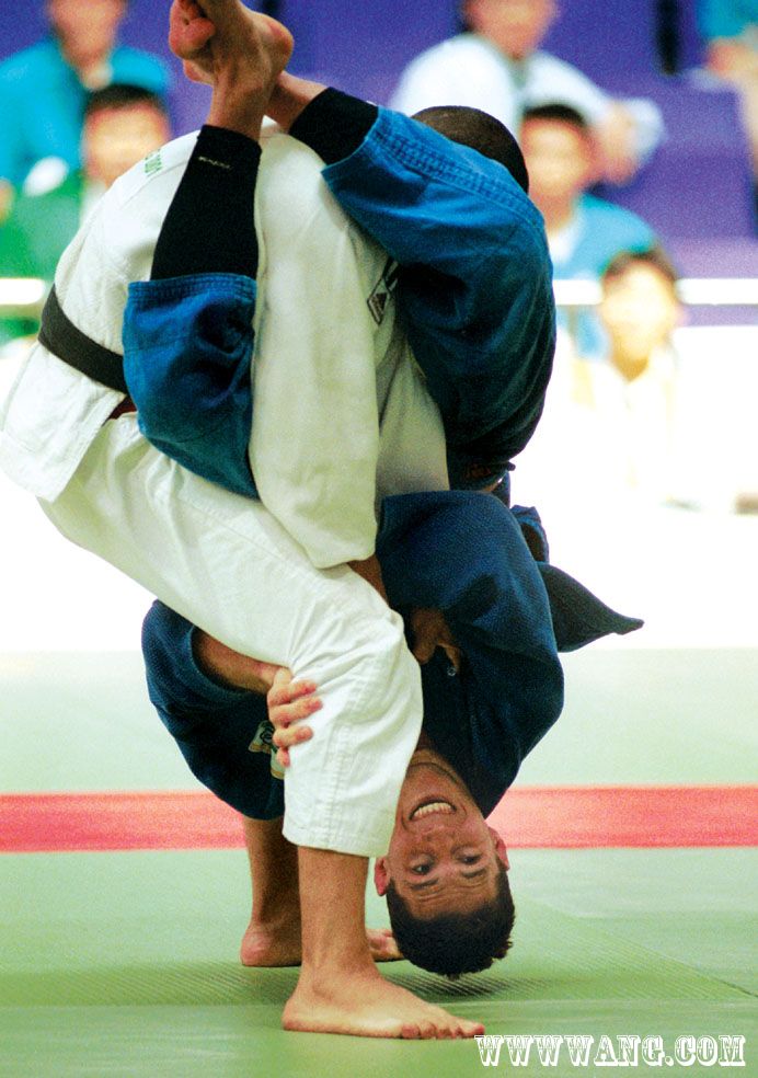 日本柔道选手从奥运失利转战职业赛事