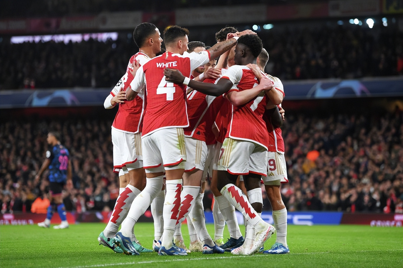 开云官网-萨拉戈萨主场逼平，积分榜暂时不变