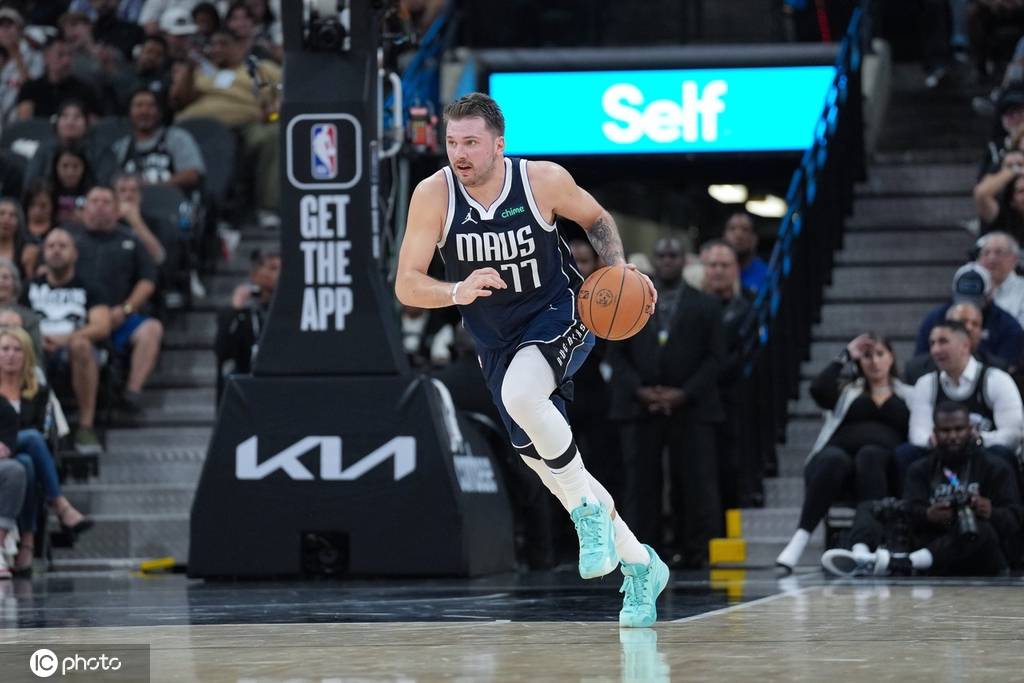 骑士火力全开,稳坐主场晋级关键战 骑士火力全开,稳坐主场晋级关键战