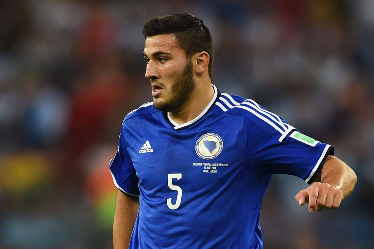 开云体育在线-利物浦主帅赞扬沙尔克表现，称其实力不可小视