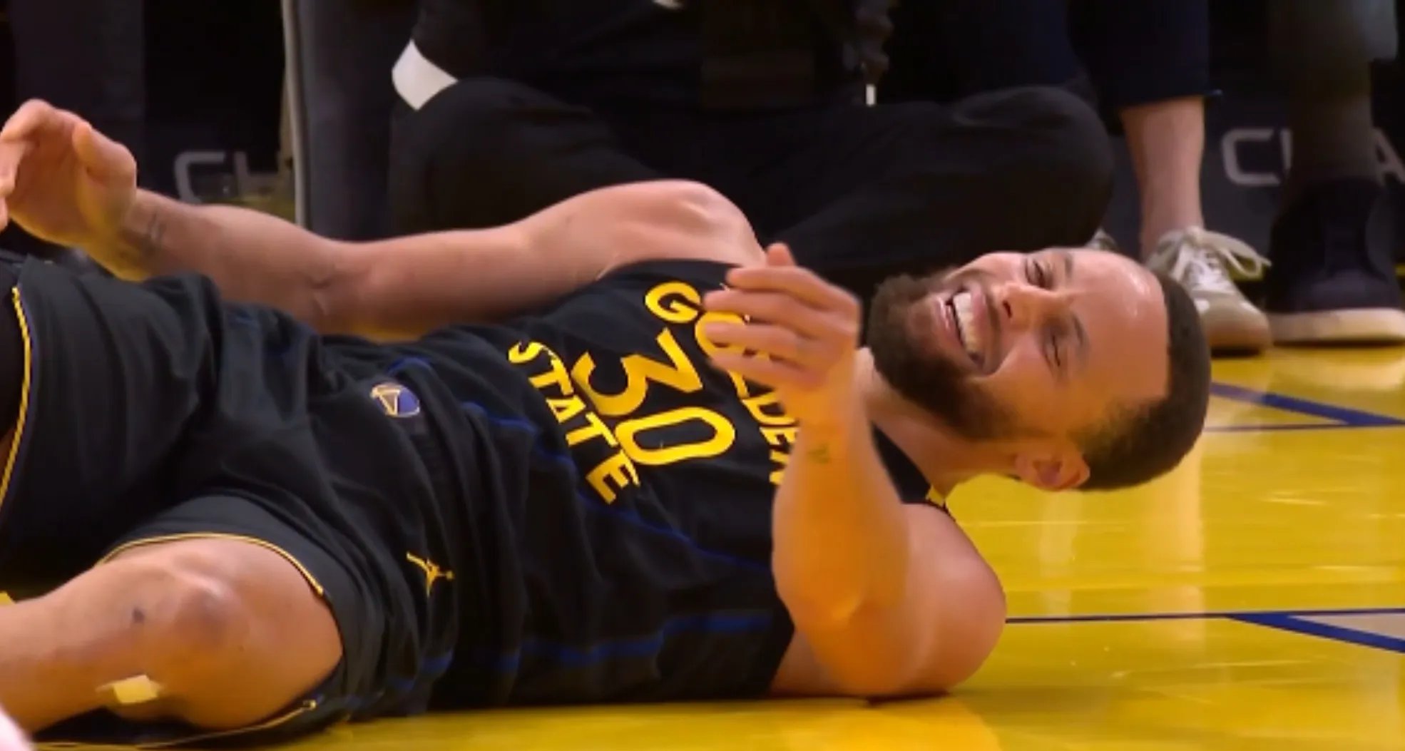 开云体育入口-关于勇士再遇伤病困扰，库里克服难关的信息