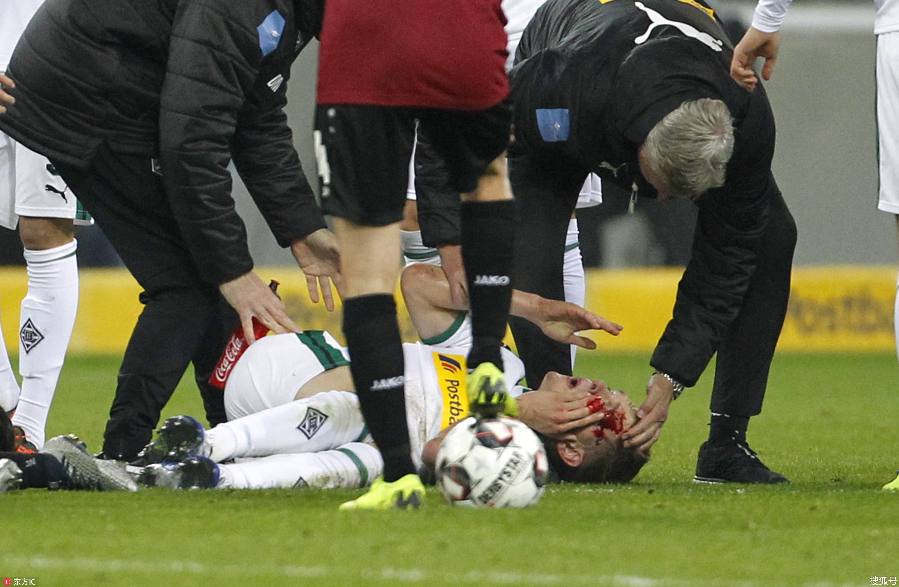 门兴格拉德巴赫战胜汉诺威96，排名偏上