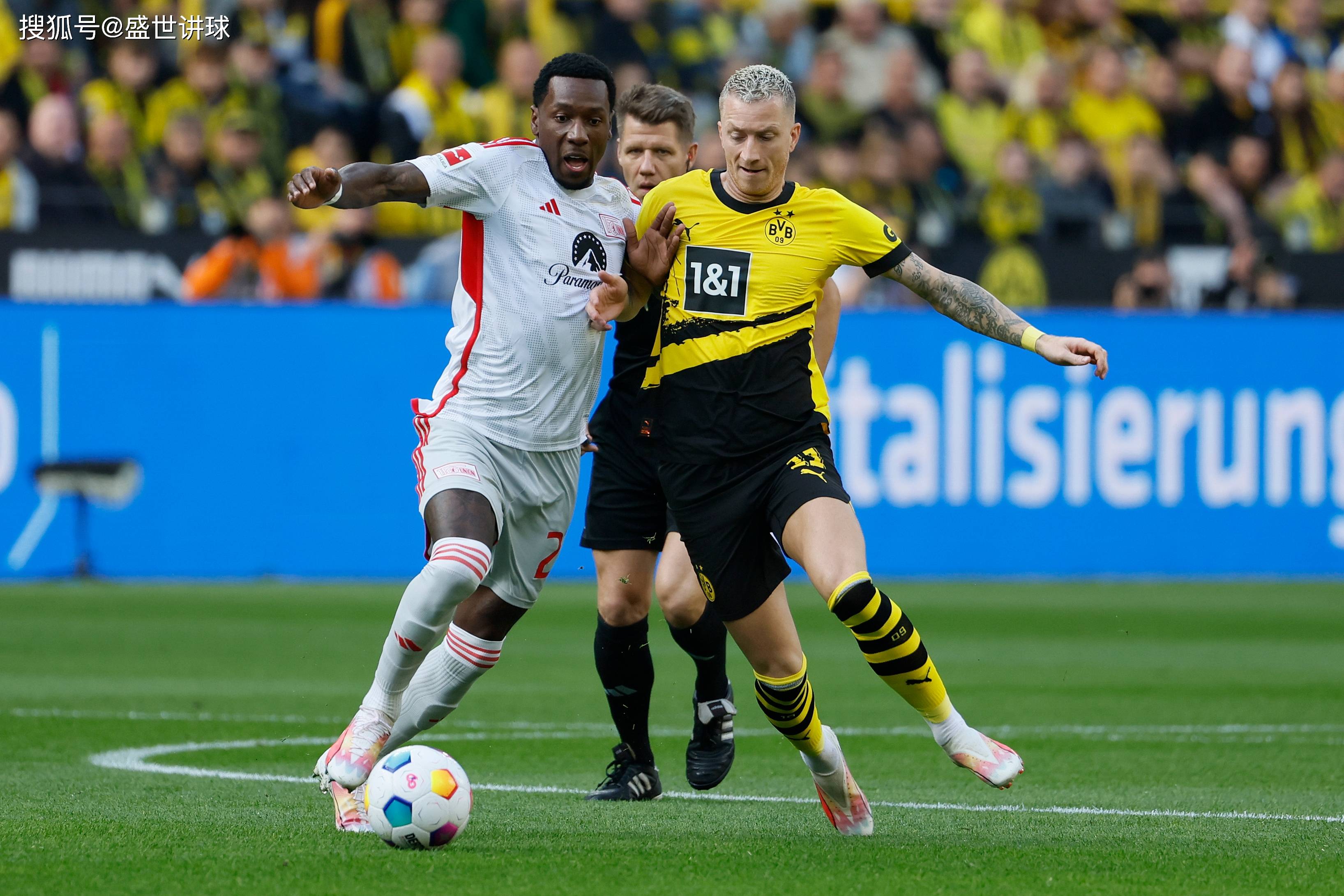 开云体育APP下载-柏林联队员不畏强敌，夺得比赛胜利