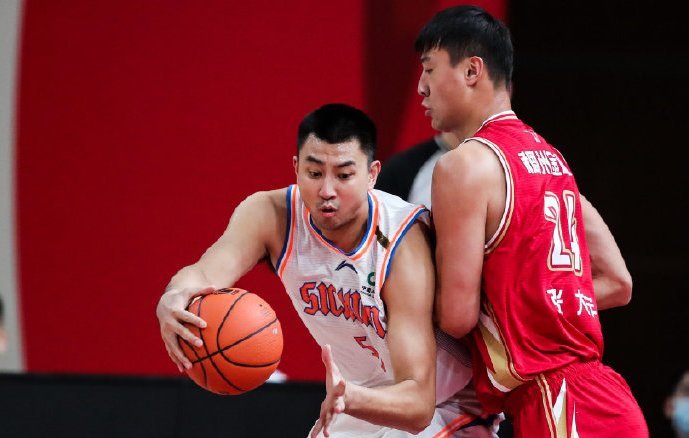 开云体育中国-四川男篮全队击败对手，出人头地进入四强战场