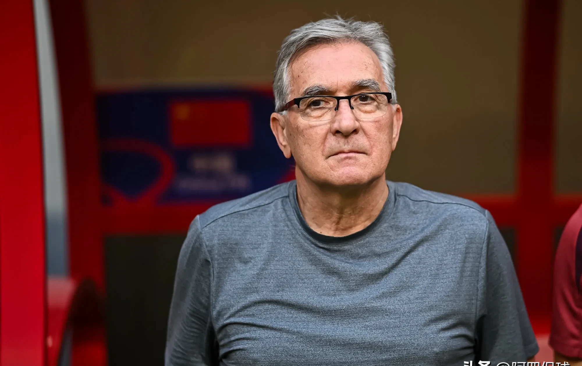 关于汉堡队宣布主帅换帅,球队未来走势成谜的信息 关于汉堡队宣布主帅换帅,球队未来走势成谜的信息