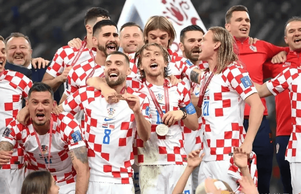 开云体育官方网站-捷克队迎来意外惊喜，成功晋级欧洲杯正赛的简单介绍