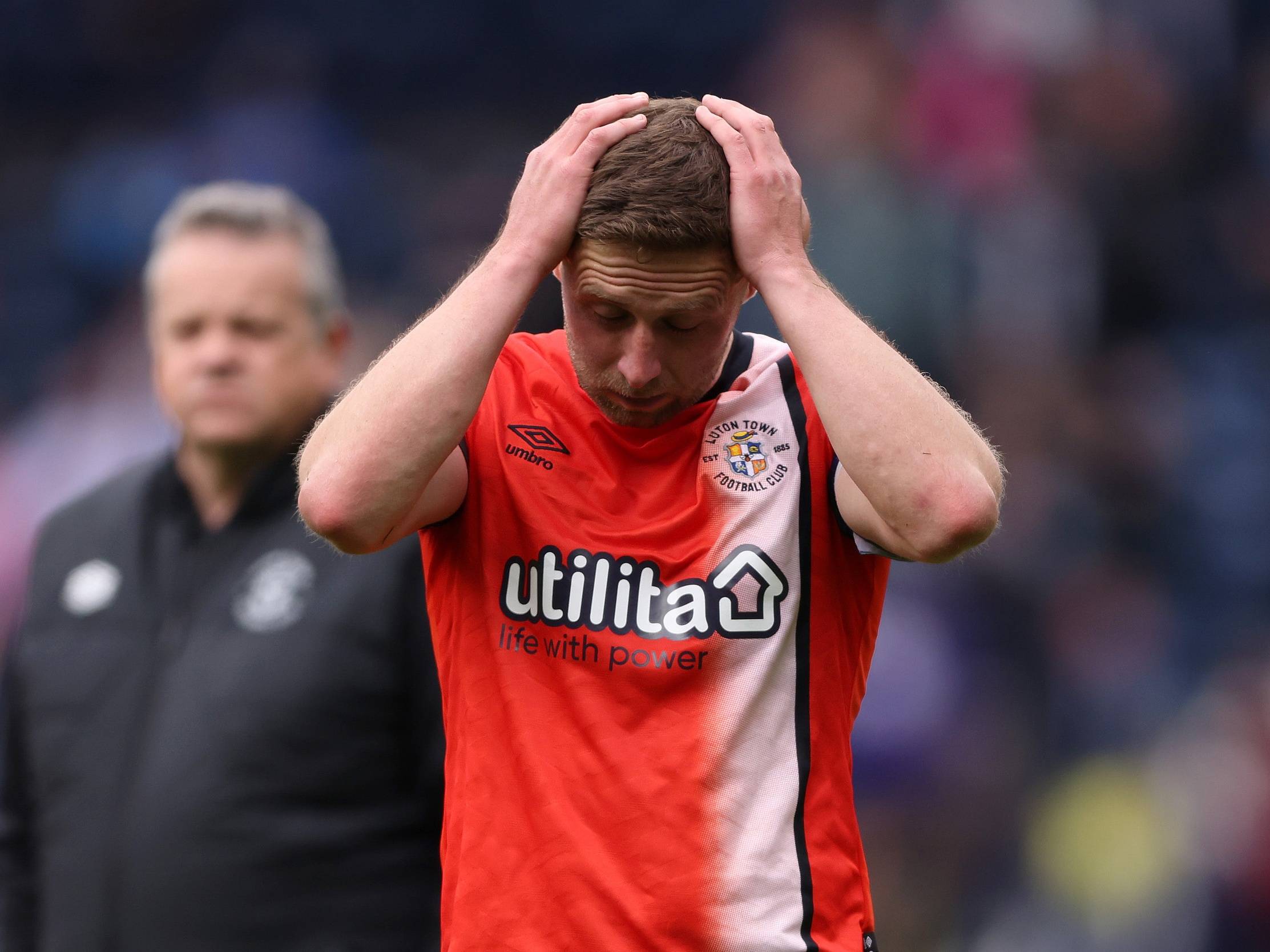 利兹联主场胜利,球队士气高总比分:的简单介绍 利兹联主场胜利,球队士气高总比分:的简单介绍