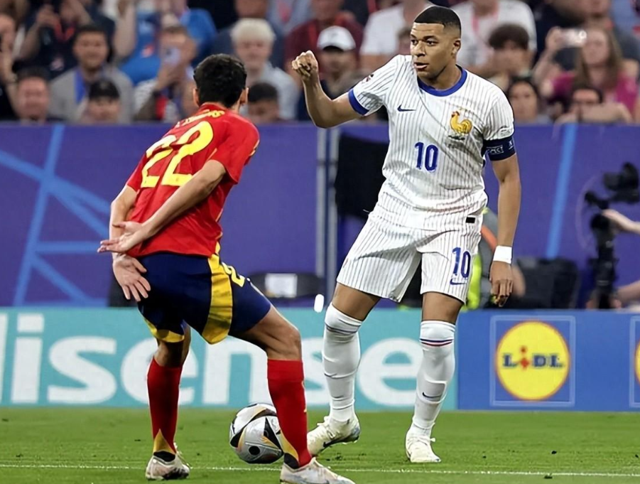 法国强势击败对手,锁定欧洲杯半决赛席位 法国强势击败对手,锁定欧洲杯半决赛席位