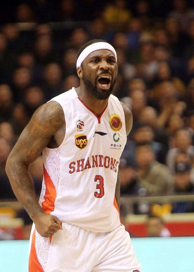 关于武汉客场惨败重庆，近期战绩低迷排名继续下滑的信息