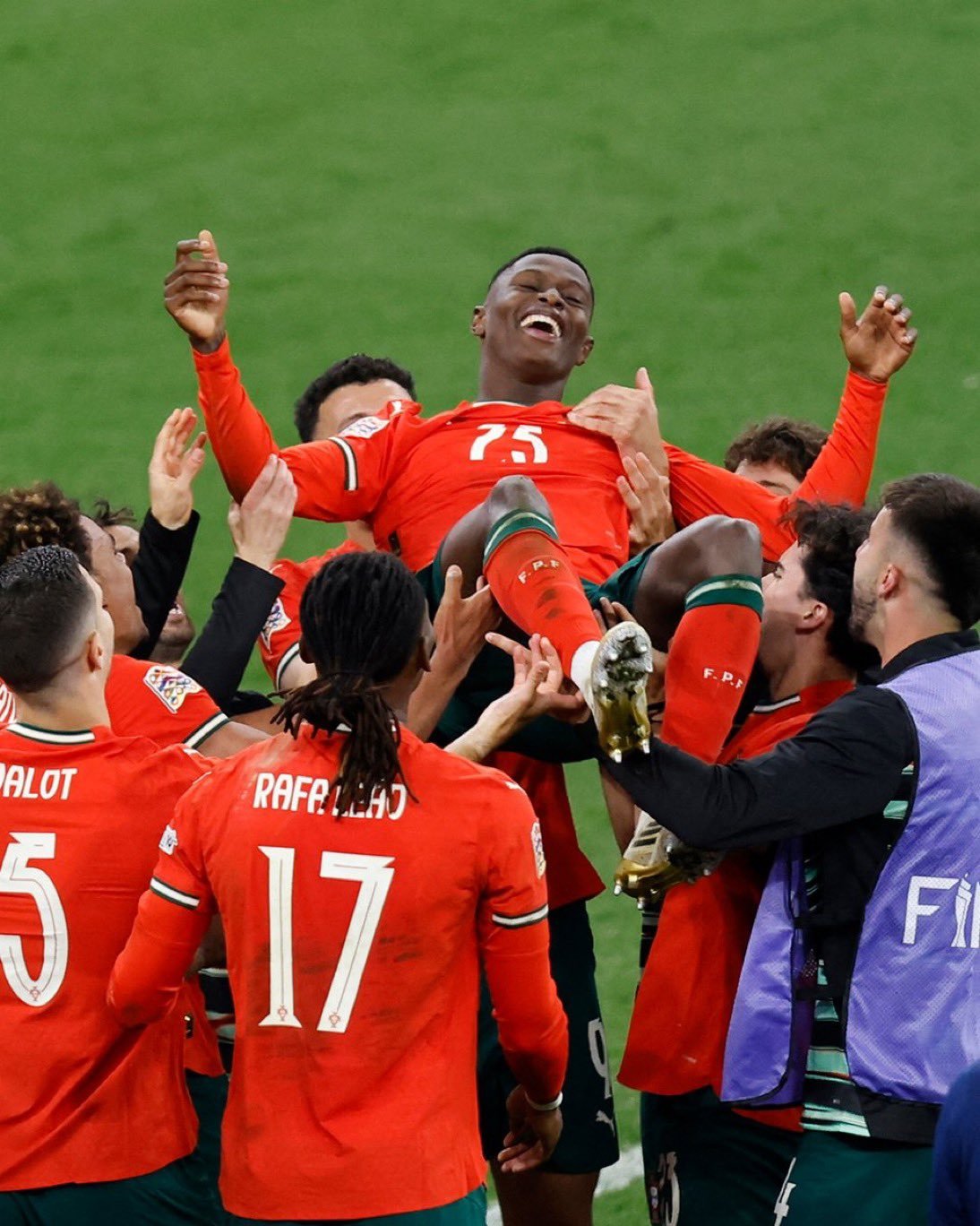 开云体育-葡萄牙球星连场破门，展现绝佳状态的简单介绍