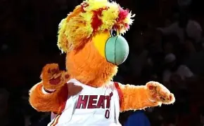 开云体育官网-热火大比分击败对手，实力占优