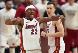 热火大比分击败对手,实力占优 热火大比分击败对手,实力占优