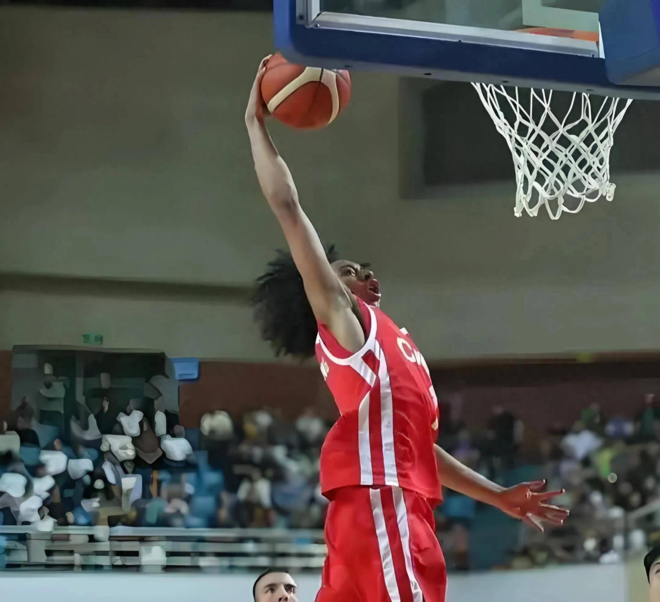 湖南男篮队员表现优秀,全力以赴 湖南男篮队员表现优秀,全力以赴