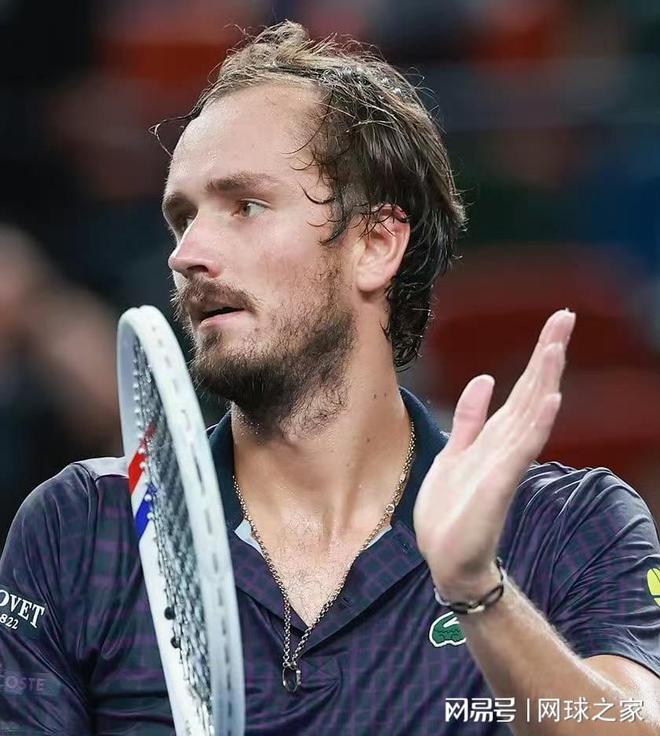 德国网球队绝杀法国网球队,梅德韦杰夫打破历史纪录的简单介绍 德国网球队绝杀法国网球队,梅德韦杰夫打破历史纪录的简单介绍