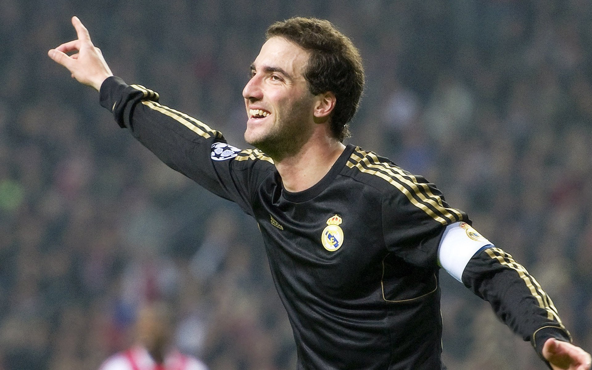 世纪之战,温网全明星队险胜拉沃尔杯,纳达尔带队上演草地传奇